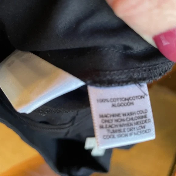 LOFT Ann Taylor Size 2 Black Short Circle Mini Skirt with POCKETS!